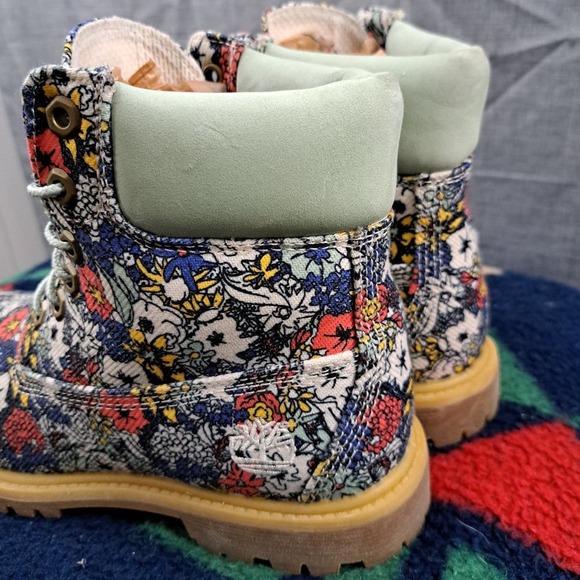 Timberland Womens 6 inch Premium floral boots Size 7 - Picture 5 of 15